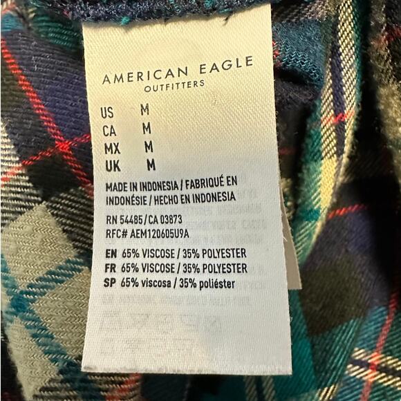 American Eagle Ahh-Mazingly Soft Green Boyfriend Fit Flannel Button Down Size M - Picture 5 of 8